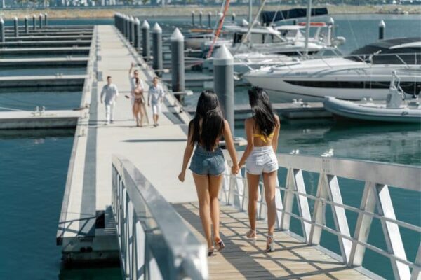 Tour du thuyền Nha Trang ban đêm