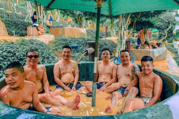 Tắm bùn Hòn Tằm Nha Trang gói 02