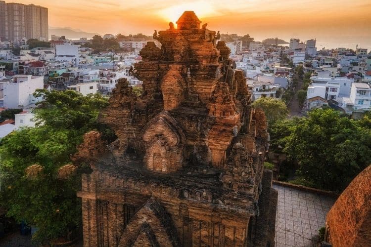 Kinh nghiệm du lịch Nha Trang | ĂN GÌ - CHƠI GÌ - Ở ĐÂU 6 thap ba ponagar nha trang 4