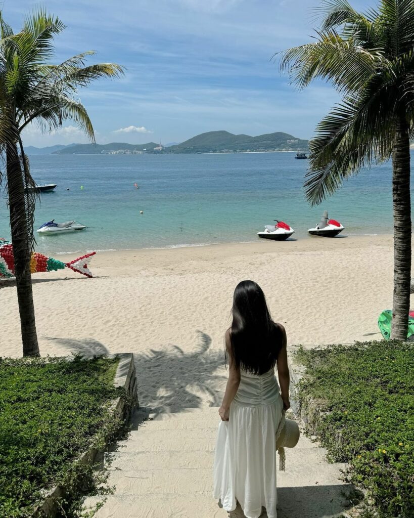thuê tàu gỗ nha trang
