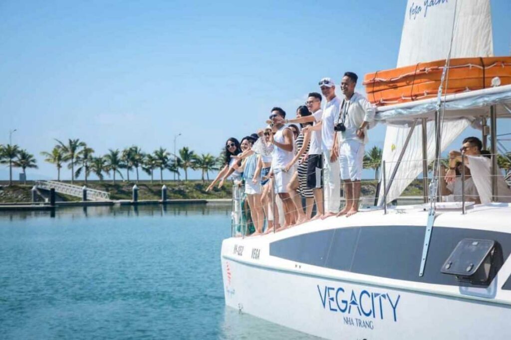 thuê du thuyền nha trang