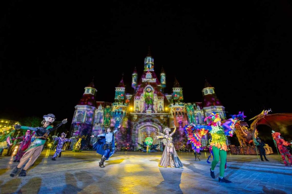Chi tiết vé Vinpearl Harbour Nha Trang + Nhạc nước + TataShow (3 trong 1) 4 TataShow_Vinwonders nha trang