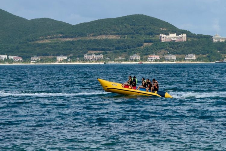 cano kéo phao chuối nha trang